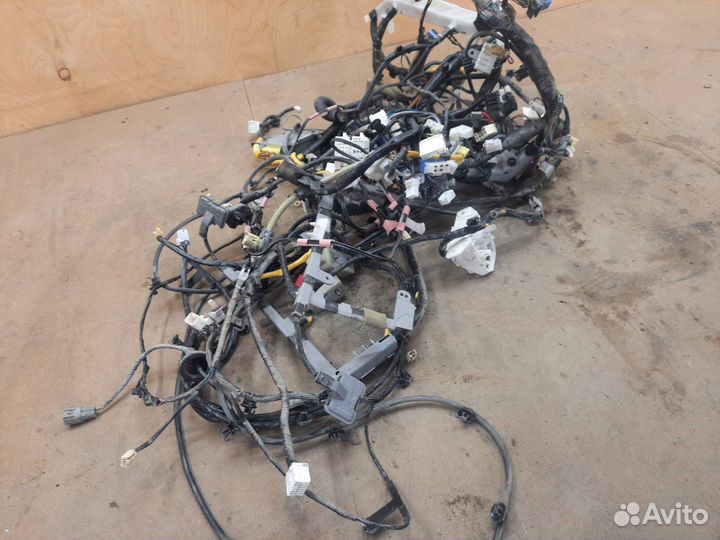 Проводка салона Mitsubishi Outlander CU2W 2004