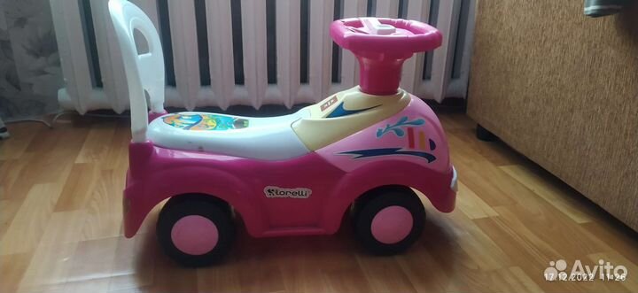 Машина - каталка