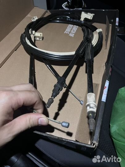 Тросики ручника mazda3