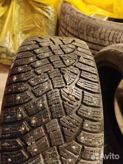 Continental IceContact 2 245/45 R20 и 275/40 R20