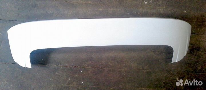 Обшивка багажника и спойлер Форд Фокус 3