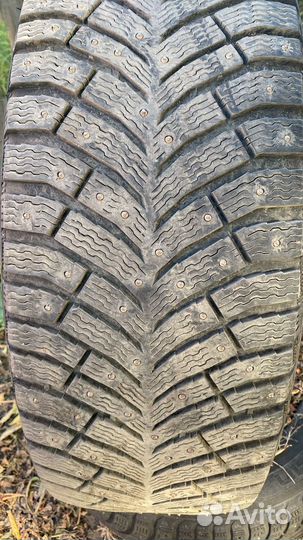 Michelin X-Ice North 4 235/55 R19