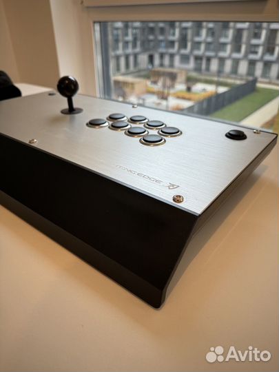 Аркадный стик Hori Fighting Edge