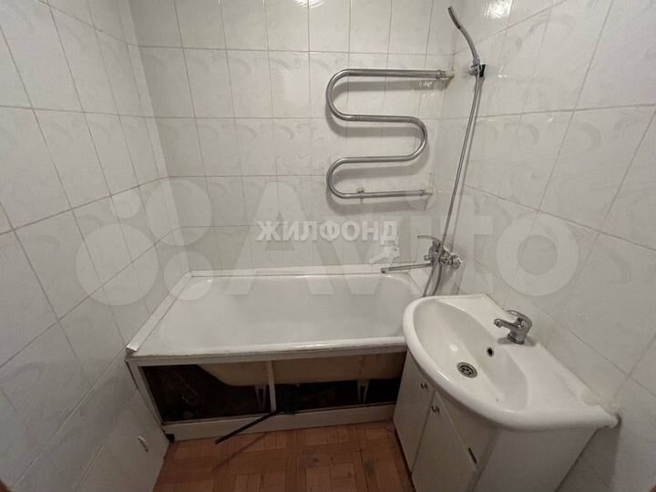 2-к. квартира, 42,6 м², 1/9 эт.