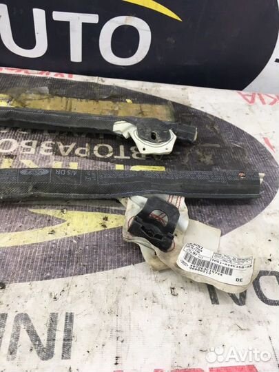 Шторка безопасности правая Ford Focus 1 1998-2004