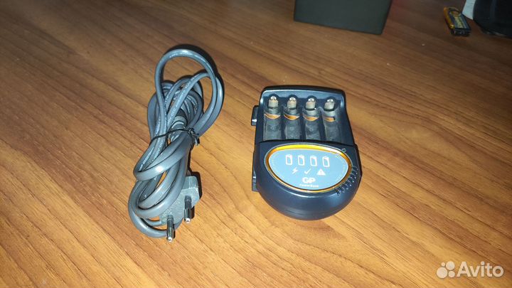 Зарядное устройство GP PowerBank H500