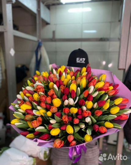 Тюльпаны на 8 марта Цветы Розы доставка Сочи