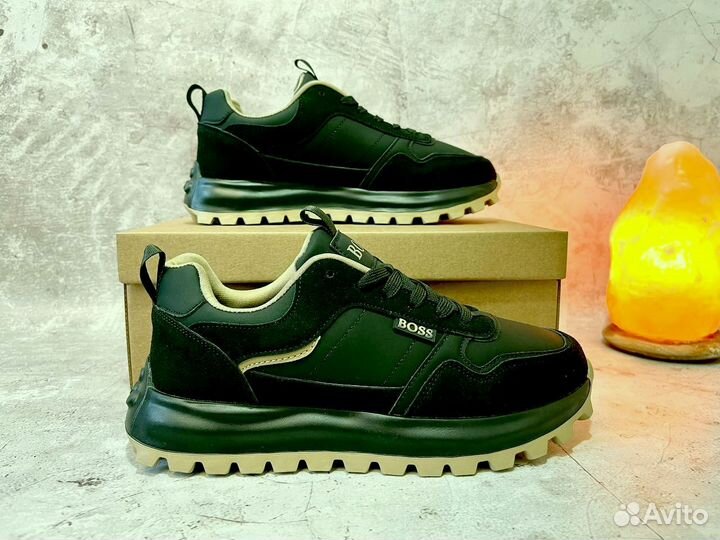 Кроссовки Boss качественные