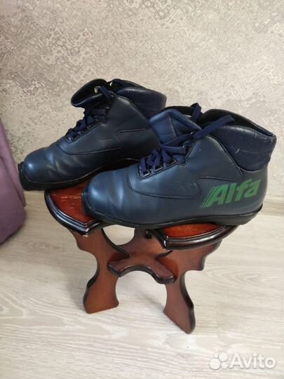 Ботинки лыжные