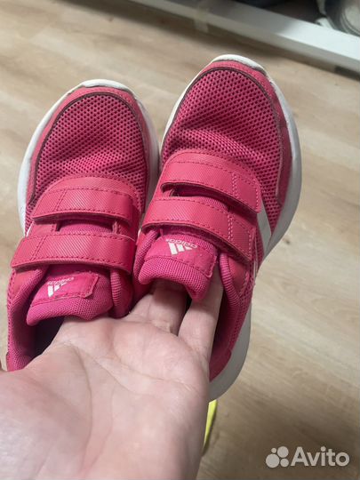 Кроссовки adidas 31,5