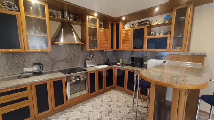 3-к. квартира, 161,8 м², 12/13 эт.