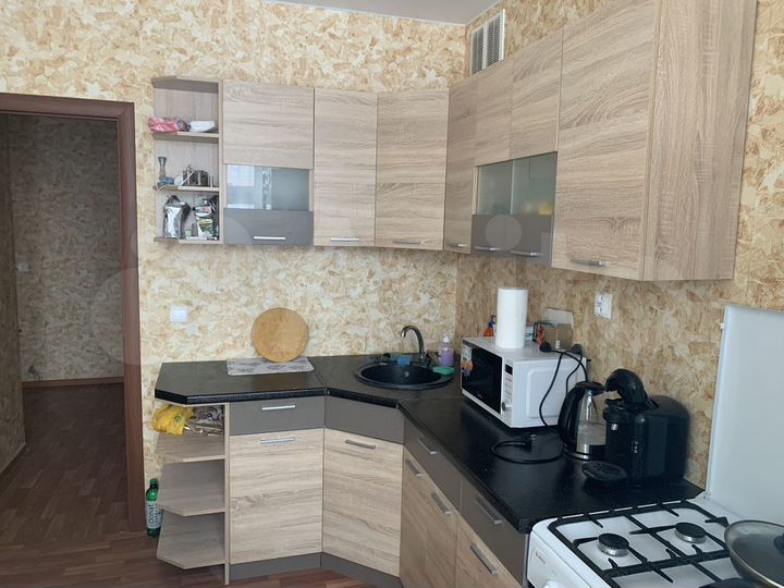 2-к. квартира, 50 м², 3/9 эт.