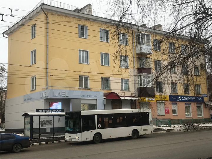 3-к. квартира, 74 м², 2/4 эт.