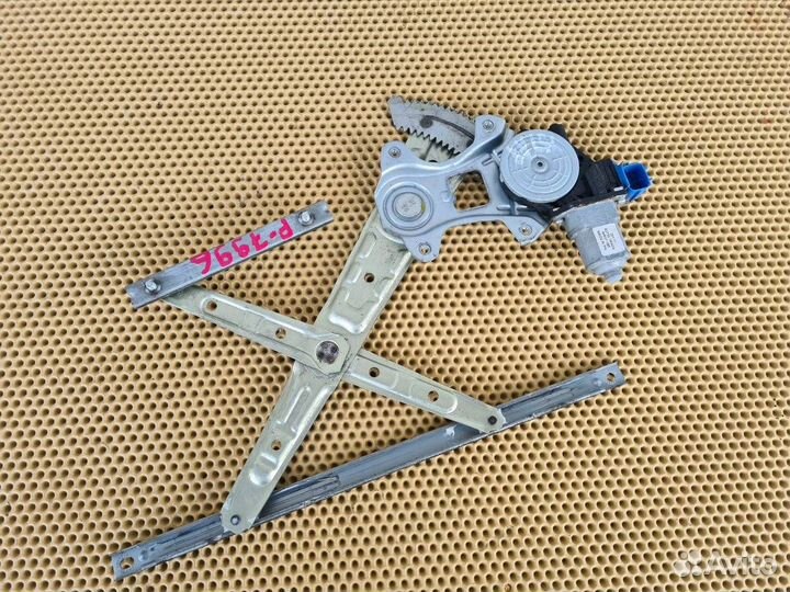 Стеклоподъемник задний правый Infiniti M25 M37 Q70