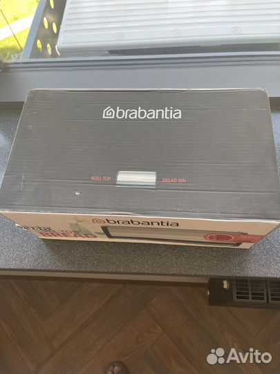 Хлебница Brabantia, пламенно-красный