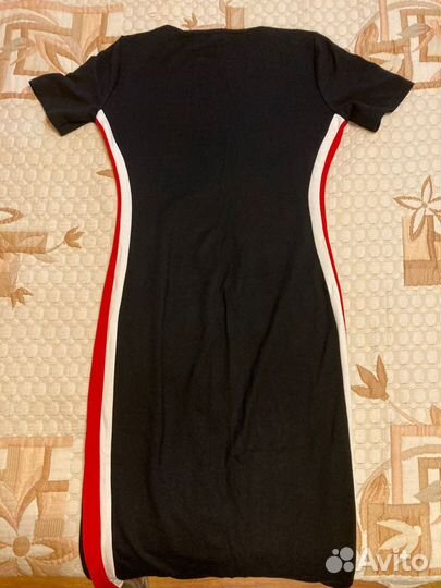 Платье Bershka