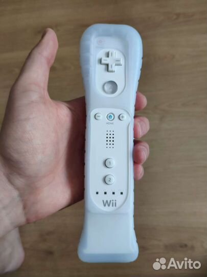 Nintendo Wii Motion Plus в неоригинальном чехле