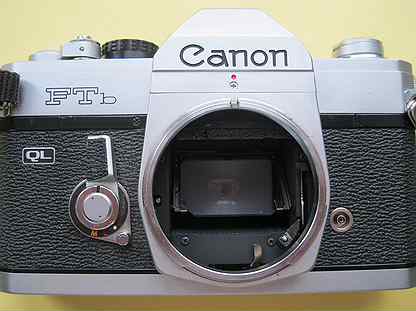 Canon FTb, Pentacon призма шахта