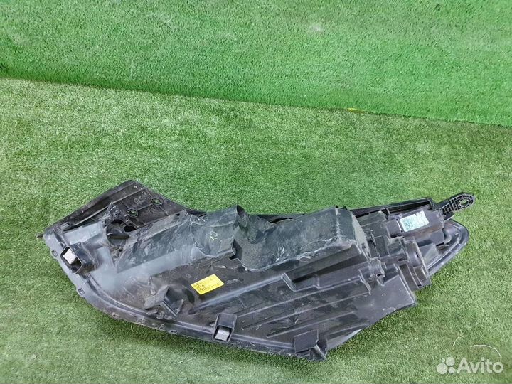 Фара правая Hyundai Tucson