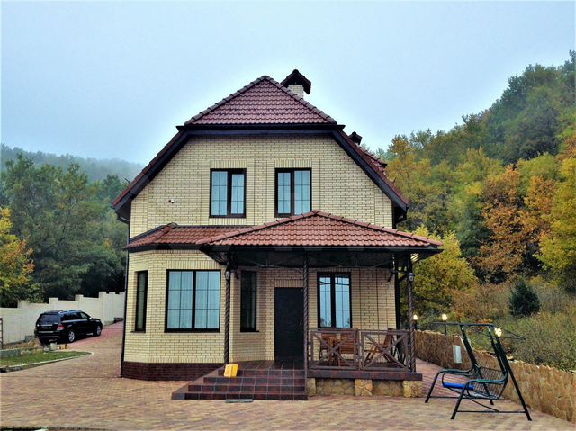 Дом 280 м² на участке 100 сот.