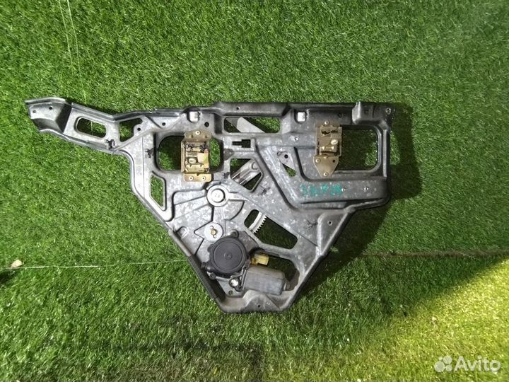 Правый задний стеклоподъёмник рэндж Ровер 2 р38