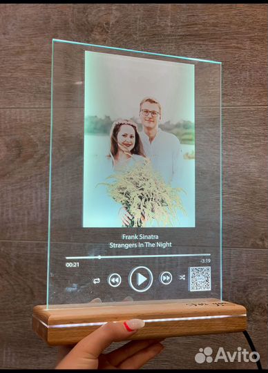 Портрет на стекле