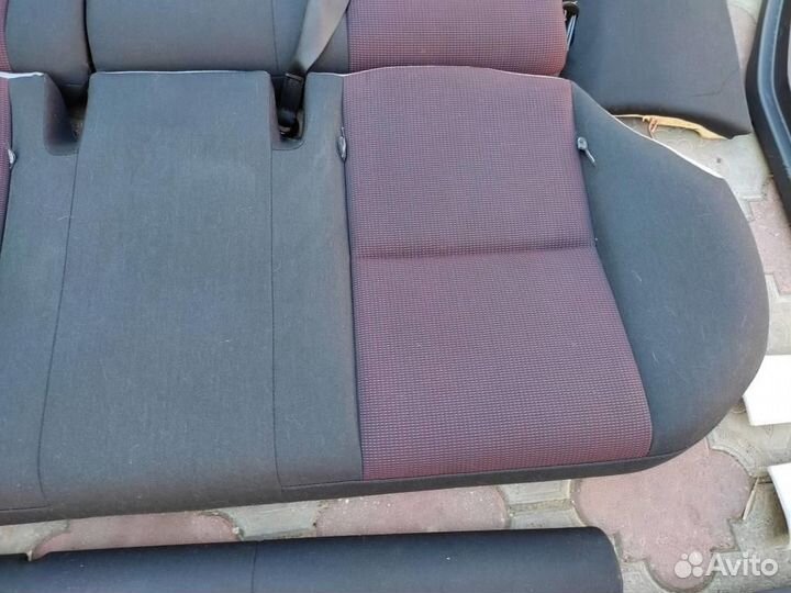 Салон w204 C-class 651.911 2010