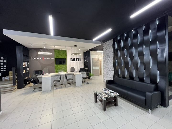 Торгово-офисная площадь с ремонтом, 220 м²