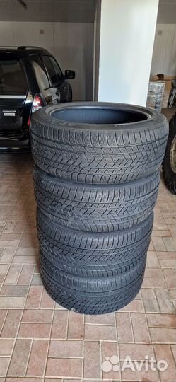 Pirelli Scorpion Winter 275/45 R21 и 315/40 R21 110V