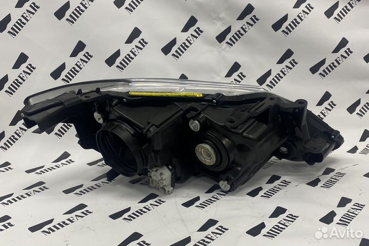 Фара левая Toyota Camry XV50 2011-2014 xenon