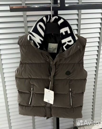 Жилетка Moncler