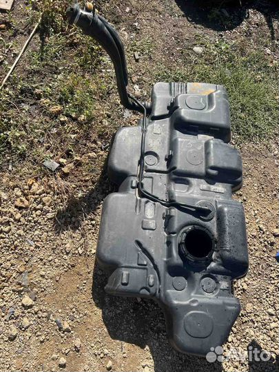 Бак топливный бензобак Volkswagen Transporter T5