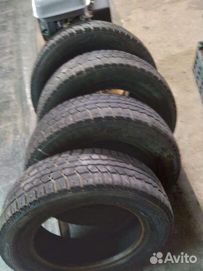 Pirelli Ice 195/65 R15 71M