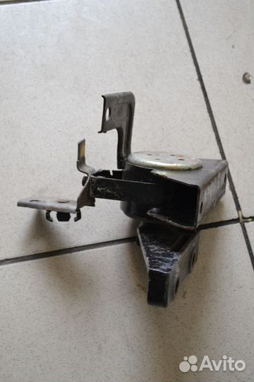 Chery IndiS (S18D) Подушка двигателя