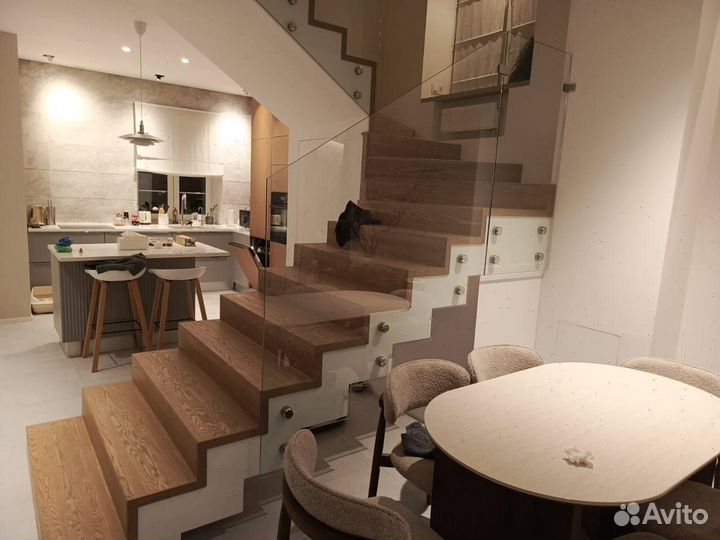 Перила для лестниц из стекла с доставкой