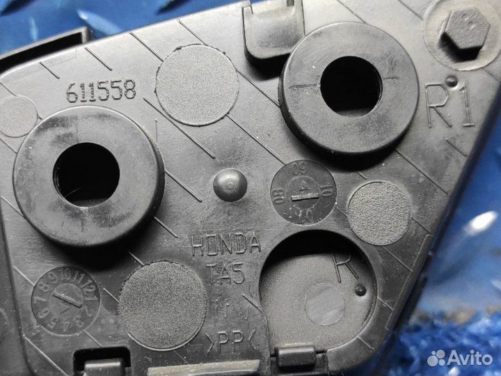 Ручка двери правая Honda Crosstour