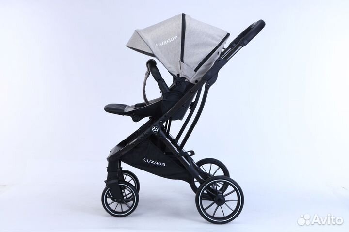 Прогулочная коляска новая