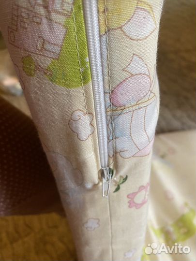 Кроватка-манеж, матрас и детское одеяло в кроватку