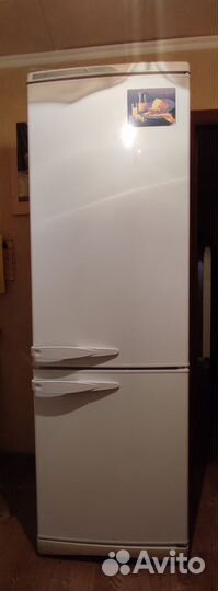 Холодильник Indesit бу