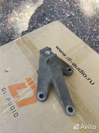 Кронштейн МКПП Фокус 2