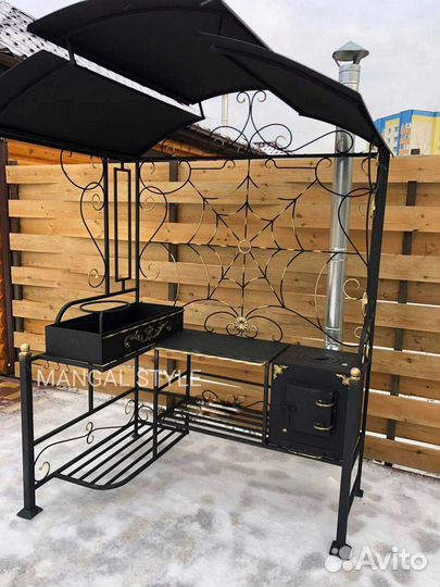 Мангал с крышей