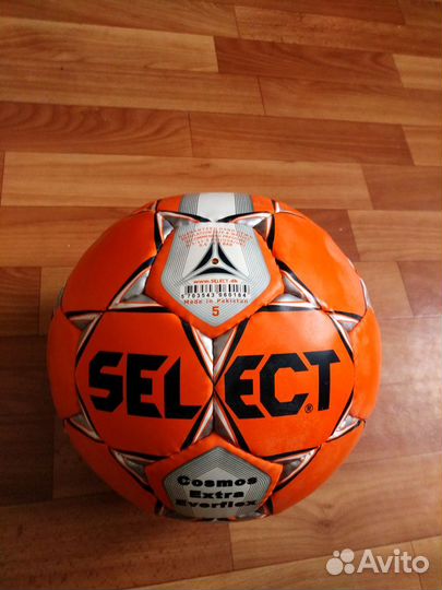 Футбольные мячи