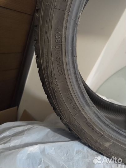 Toyo Observe GSi-6 225/45 R18 95V