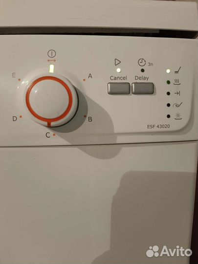 Посудомоечная машина Electrolux ESF43020