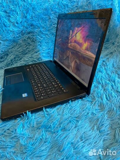 Игровой 17 дюймов Core i7/GT650/SSD/8 озу