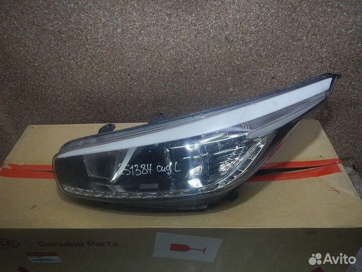 Фара левая Kia Ceed