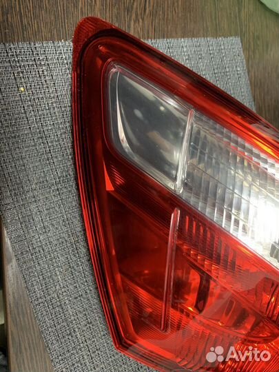 Фонарь задний левый Nissan Qashqai J10