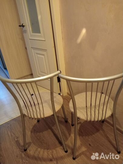 Стул кухонный