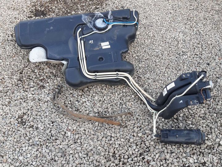 Бензин Volkswagen polo седан