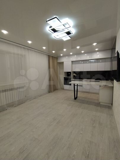 2-к. квартира, 71 м², 1/12 эт.